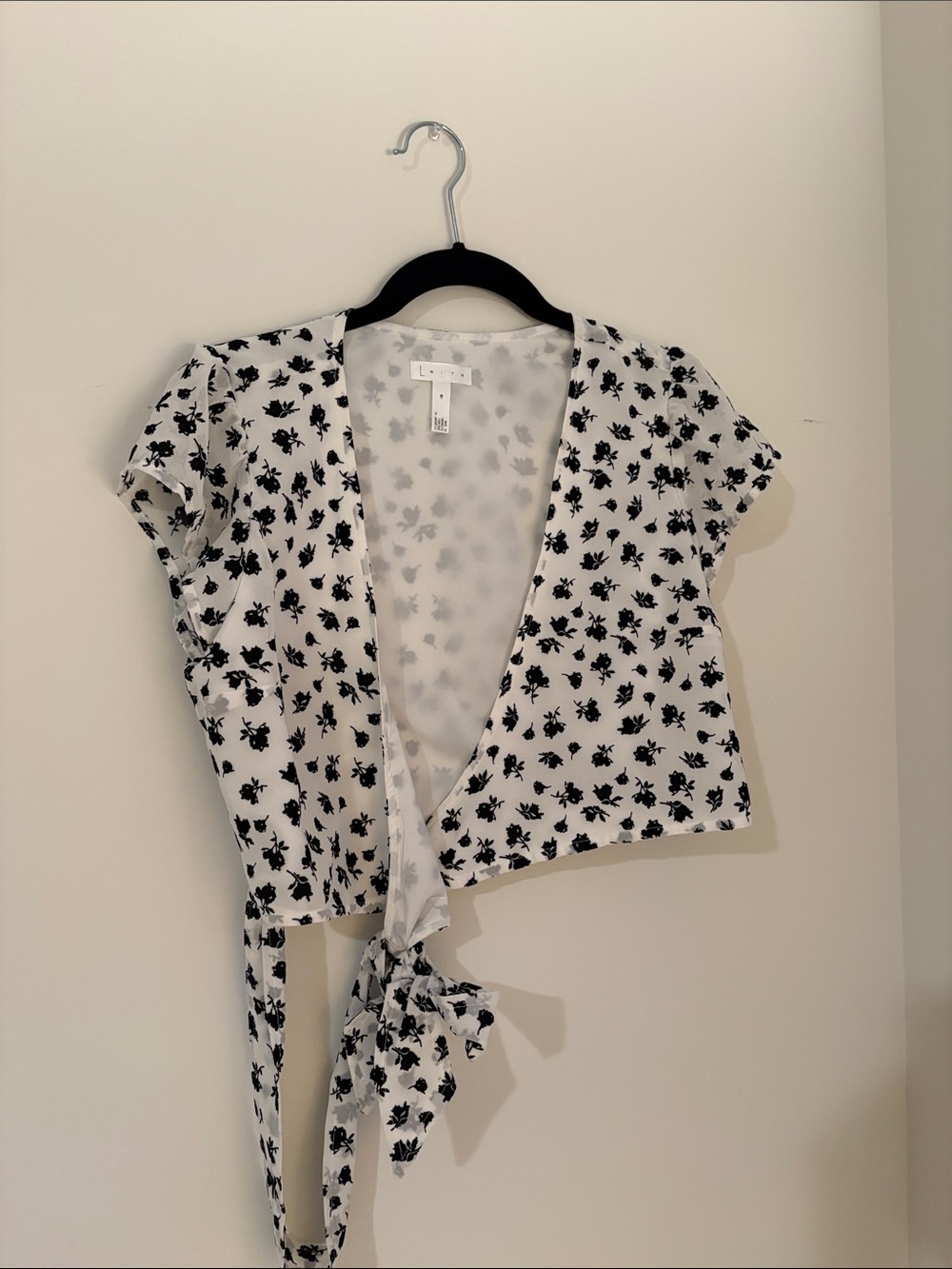 L'ovedbaby White Crop Top with Black Floral Tie Front